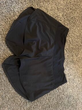 Lululemon shorts size 10